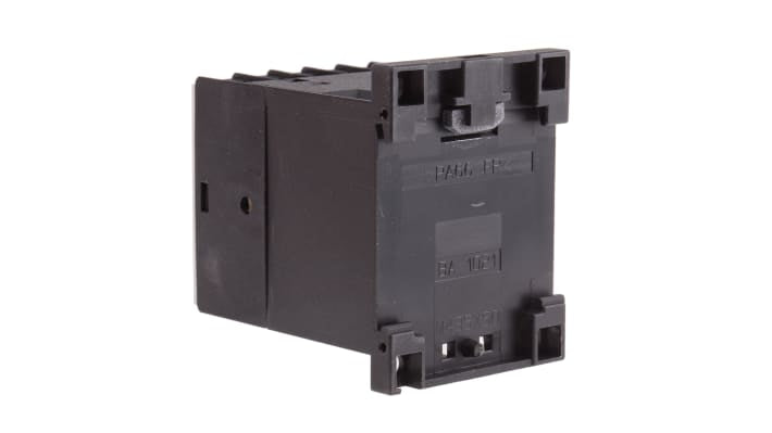 Relè contattore Lovato 11BG0040A110, 4 poli, 10 A, 110 V c.a., montaggio su guida DIN, dimensioni 58x44x57 mm, grado di protezione IP20.