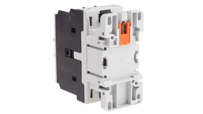 Contattore Lovato BF3200A400, 3 poli, 32 A, bobina 400 V, montaggio su guida DIN 35 mm, dimensioni 90x45x90 mm.