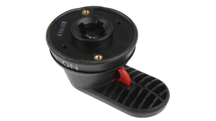 Manopola rotante ABB OHB65J6 per interruttore sezionatore OT160E, colore nero, lunghezza 65 mm, grado di protezione IP65, accetta fino a 3 lucchetti.