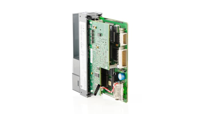 Allen Bradley 1747-L552, CPU PLC SLC 500, 5-24 V, interfaccia Ethernet, montaggio a pannello, dimensioni 145 x 35 x 142 mm.