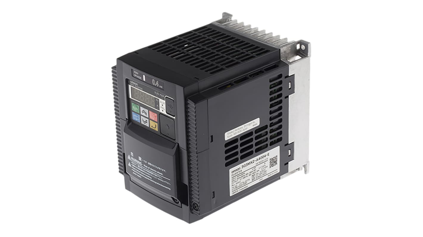 Omron 3G3MX2A4004ECHN, inverter trifase 0,40 kW, 400 V, 400 Hz, con pannello di controllo e protezione IP20.