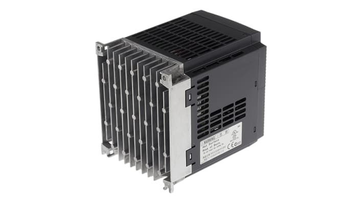 Omron 3G3MX2A4004ECHN, inverter trifase 0,40 kW, 400 V, 400 Hz, con pannello di controllo e protezione IP20.