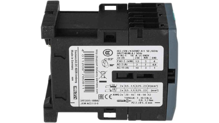 Contattore Siemens 3RT2015-1BB42, 3 poli, 7A, 3kW, 24V c.c. per motori e illuminazione industriale.