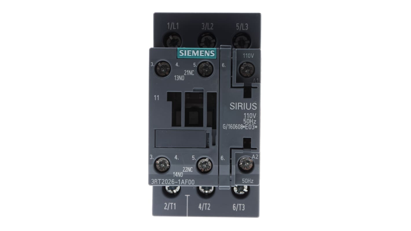 Contattore Siemens 3RT2026-1AF00, 3 poli, 25 A, bobina 110 V c.a., montaggio su guide DIN, dimensioni 45x85x97 mm.