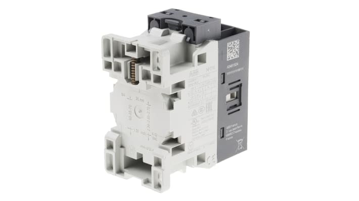 Relè contattore ABB 1SBH137001R1331 NF31E-13, 4 poli, 3NO + 1NC, 6 A, bobina 230 V, dimensioni 80x45x77 mm.