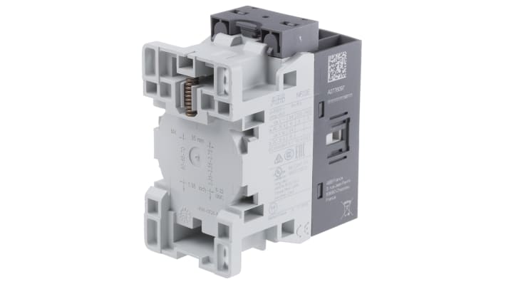 Contattore ABB 1SBH137001R1122 NF22E-11, 4 poli, 2 NO + 2 NC, 6 A, bobina 24 V, dimensioni 45x86x77 mm.