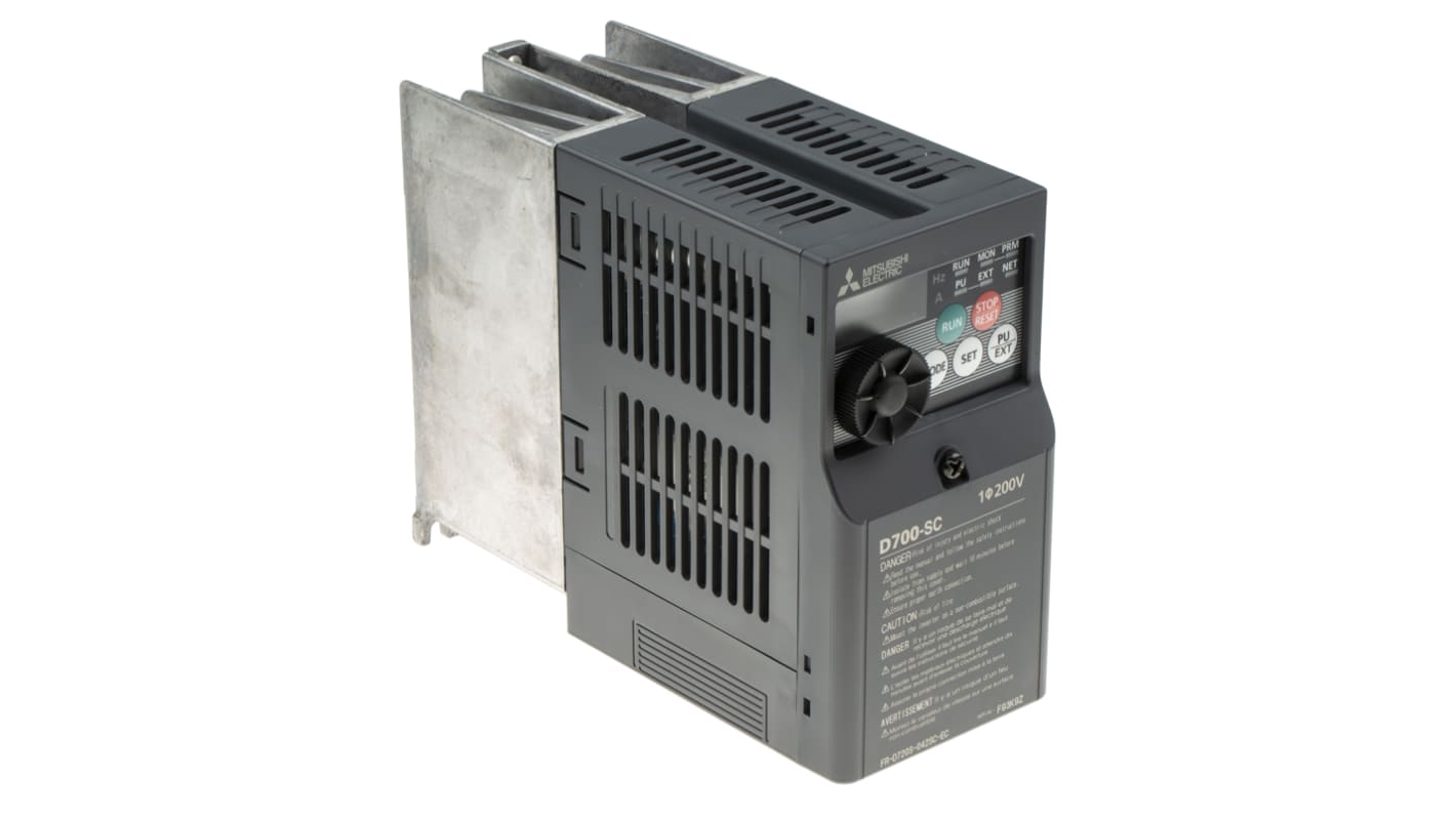 Mitsubishi Electric FR-D720S-042SC-EC, inverter monofase 0,75 kW, 230 V, dimensioni 128x68x162,5 mm, interfaccia RS485.