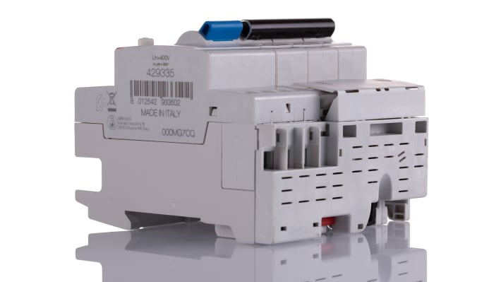 Interruttore differenziale 3 poli ABB, 16A, 30mA, montaggio DIN, dimensioni 69 x 122 x 93mm, tensione 400V.