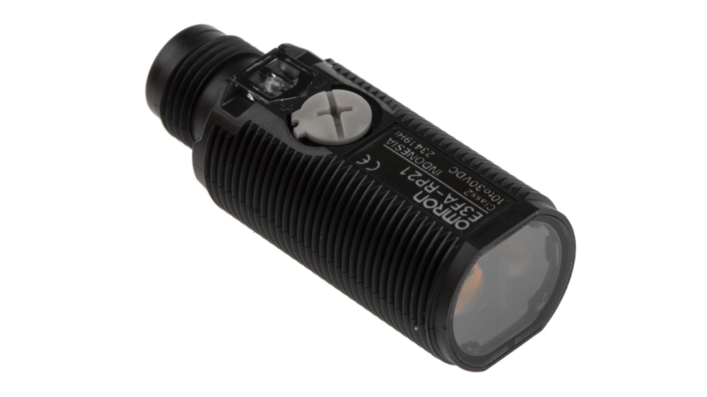 Sensore fotoelettrico cilindrico a retroriflessione Omron E3FA-RP21, rilevamento 100 mm a 4 m, uscita PNP, IP67/IP69K.