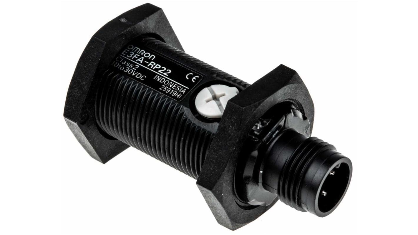 Sensore fotoelettrico cilindrico a retroriflessione Omron E3FARP22, rilevamento fino a 500 mm, uscita PNP, IP67/IP69K.