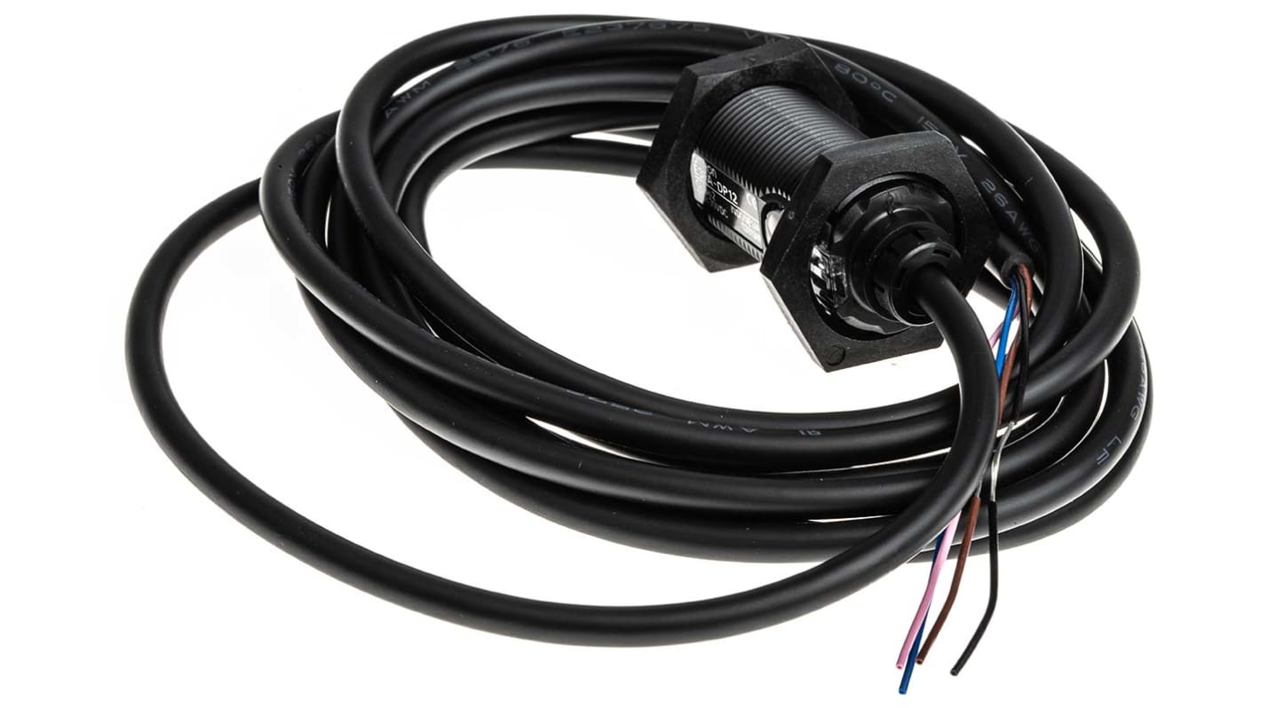 Sensore fotoelettrico cilindrico Omron E3FA-DP12 2M, rilevamento 300 mm, uscita PNP, grado di protezione IP67/IP69K.