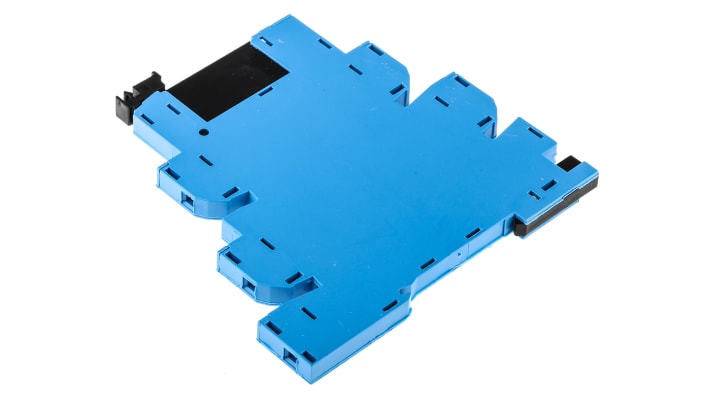 Finder 39.10.7.024.9024, relè a stato solido per guida DIN, 2 A, 24 V c.c., dimensioni 85 x 6,2 x 87 mm.