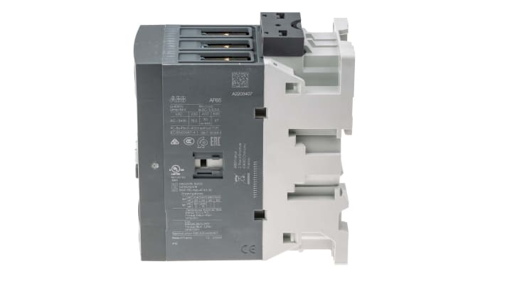 Contattore ABB 1SBL387001R1300 AF65-30-00-13, 3 poli, 105 A, montaggio su guida DIN, dimensioni 55 x 125,5 x 111 mm.