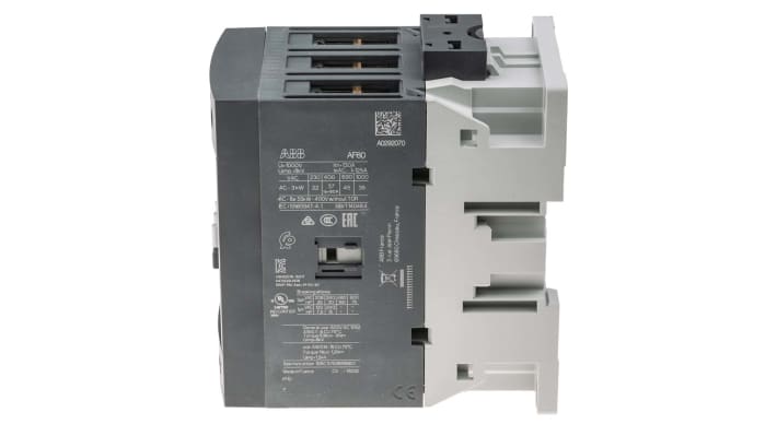 Contattore ABB 1SBL397001R1300 AF80-30-00-13, 3 poli, 125 A, montaggio su guida DIN, dimensioni 125.5 x 70 x 116 mm.