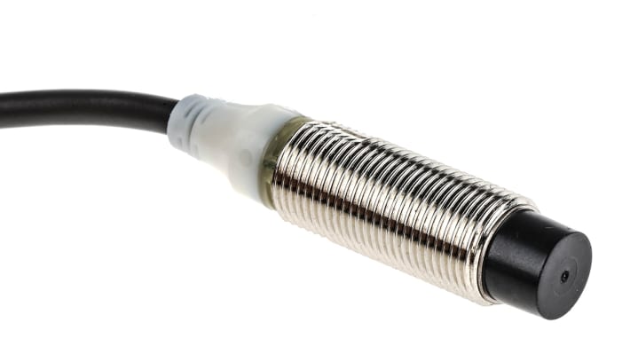 Sensore di prossimità cilindrico PNP Omron E2A-M12KN08-WP-B1 5M, rilevamento 8 mm, alimentazione 12-24 V c.c., IP67, montaggio non a filo.