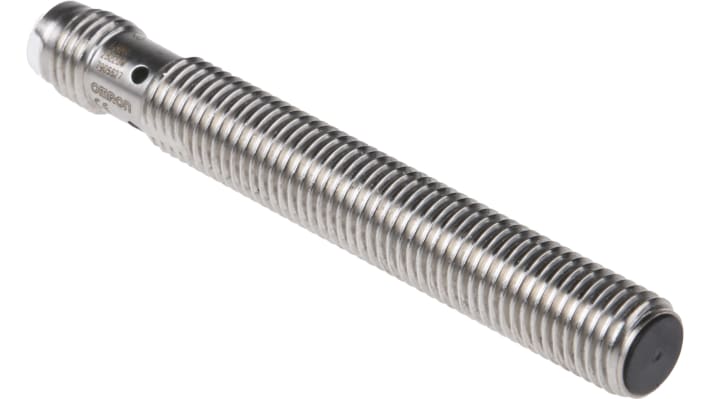 Sensore di prossimità cilindrico PNP Omron E2A-S08LS02-M5-B1, tecnologia induttiva, rilevamento 2 mm, corpo in acciaio inox, grado di protezione IP67.