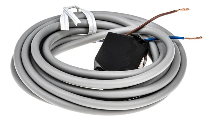 Sensore fotoelettrico rettangolare Panasonic CX-411, rilevamento fino a 10 m, uscita NPN, grado di protezione IP67.