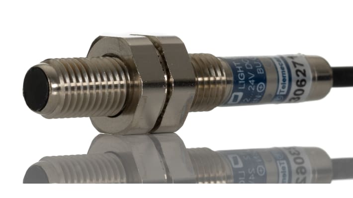 Sensore fotoelettrico cilindrico a diffusione Telemecanique Sensors XUAH0515, rilevamento fino a 70 mm, uscita PNP, IP67.