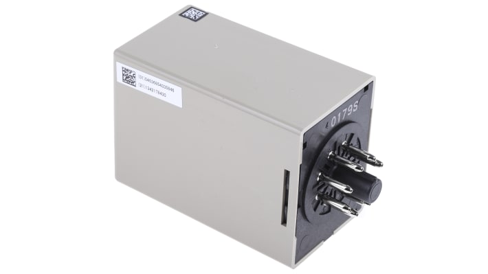 Regolatore di livello conduttivo Omron 61FGPN224ACCE, montaggio su guida DIN, dimensioni 49,4mm x 38mm x 80mm, alimentazione 24V.