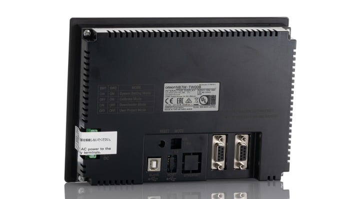 Omron NB7W-TW00B, display HMI touch screen 7" con risoluzione 800 x 480 pixel, grado di protezione IP65.