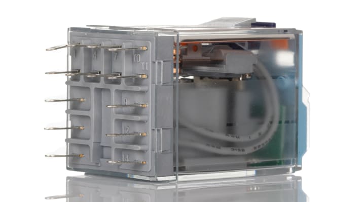 Relè di potenza Turck C4-A40, 4PDT, 125 V cc, 6 A, dimensioni 35 x 35 x 52.5 mm, per applicazioni generiche.