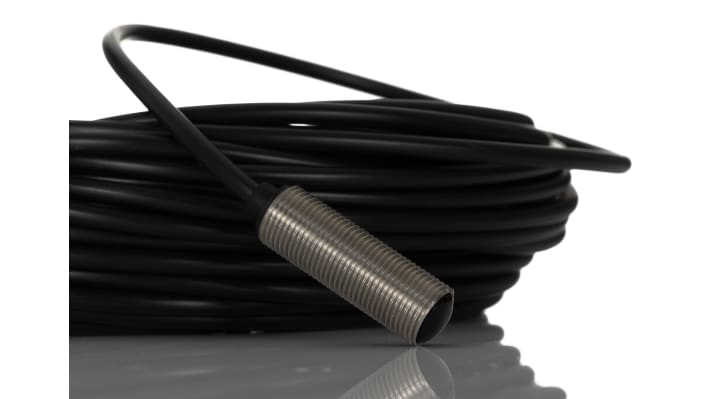 Sensore fotoelettrico cilindrico Carlo Gavazzi MOFR-M12-5, uscita NPN/PNP, portata 50 m, grado di protezione IP66/IP67.