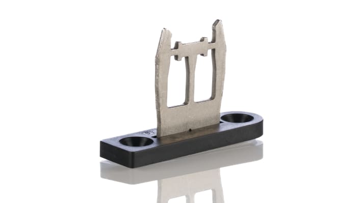 Attuatore Schmersal AZM 161-B1-2177 in acciaio inox, 6 contatti, dimensioni 130 x 114 x 30 mm, conforme a normative di sicurezza.