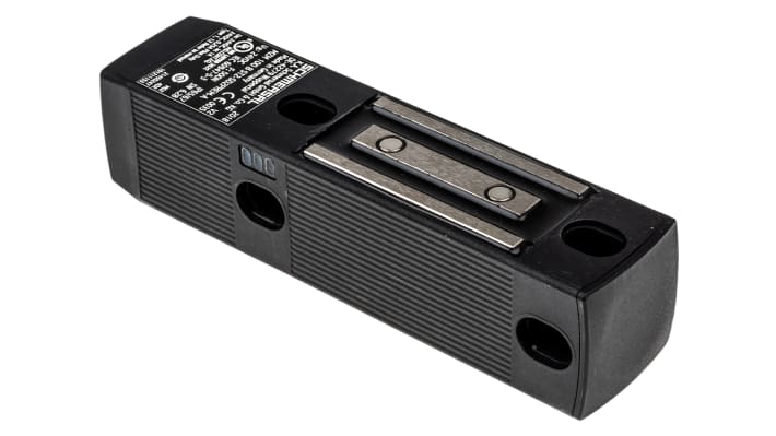 Interruttore di interblocco a solenoide Schmersal MZM 100 B, 24V cc, grado di protezione IP65/IP67, dimensioni 40x40x179 mm.