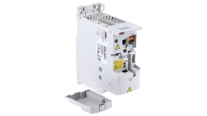Inverter ABB ACS355-01E-02A4-2 per motori in c.a., potenza 0,37 kW, montaggio a pannello, dimensioni 70 x 239 x 187 mm.