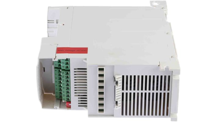 Inverter ABB ACS355-03E-01A2-4, 3 fasi, 0,37 kW, montaggio a pannello, dimensioni 70x239x187 mm, grado di protezione IP20.