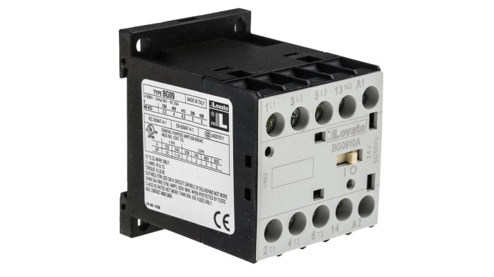 Contattore Lovato 11BG0910A024, 3 poli, 9 A, 600 V CA, montaggio su guida DIN, dimensioni 58x44x57 mm, grado di protezione IP20.