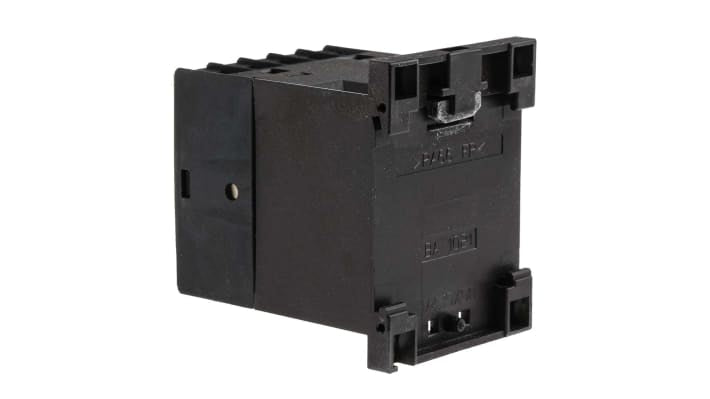 Contattore Lovato 11BG0910A024, 3 poli, 9 A, 600 V CA, montaggio su guida DIN, dimensioni 58x44x57 mm, grado di protezione IP20.