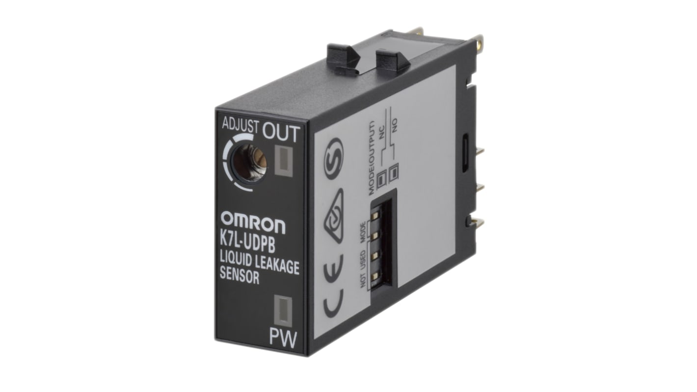 Sensore di perdita liquido Omron K7L-UDPB, montaggio A innesto, alimentazione 12-24V cc, dimensioni 12.8mm x 28.8mm x 46mm.
