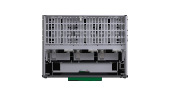 Avviatore soft starter Schneider Electric ATS480C66Y per motori trifase, potenza 0,125 kW, tensione 208-690 V, corrente 660 A.