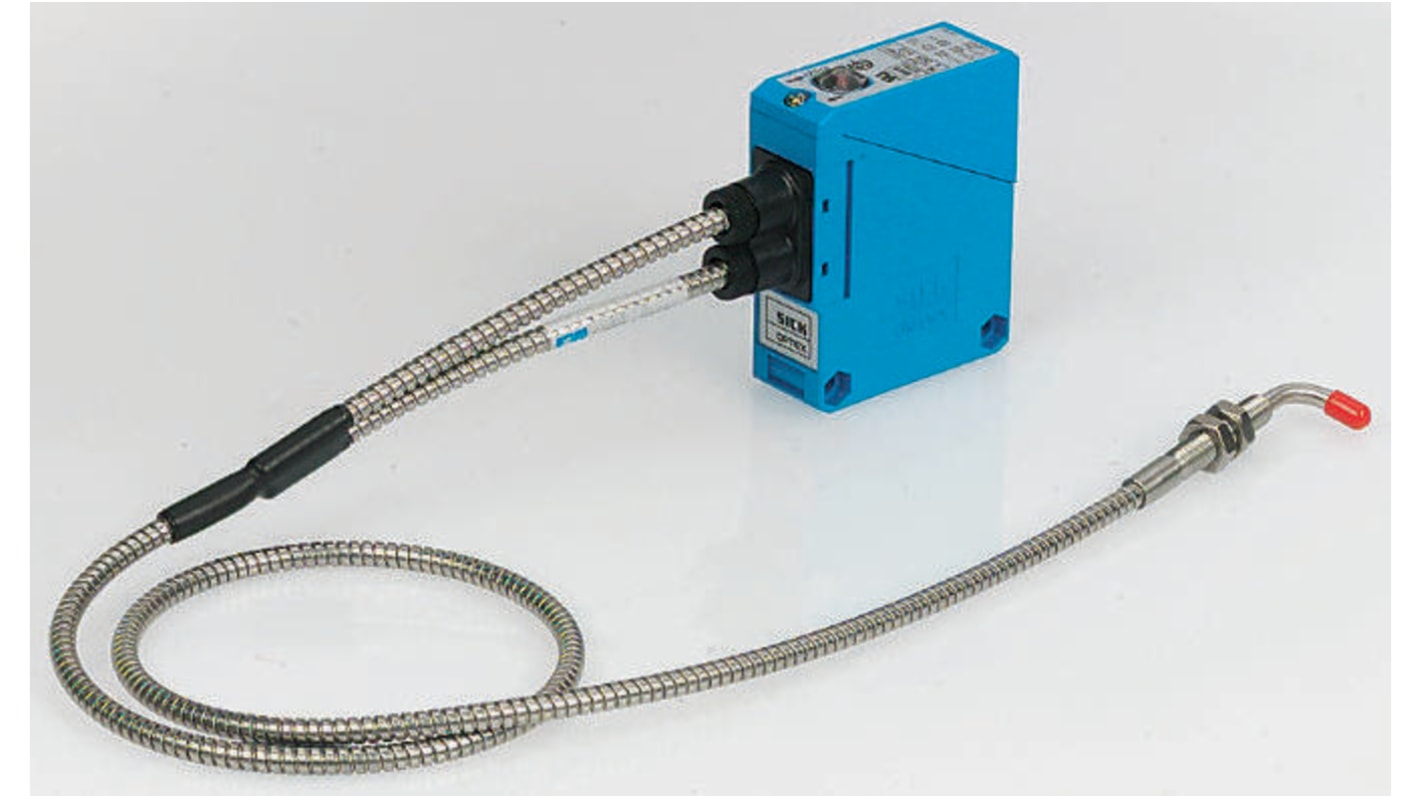 Cavo Sick LBST32900 per Serie CSL1, con rivestimento in acciaio inox e uscita PNP, montaggio senza utensili.