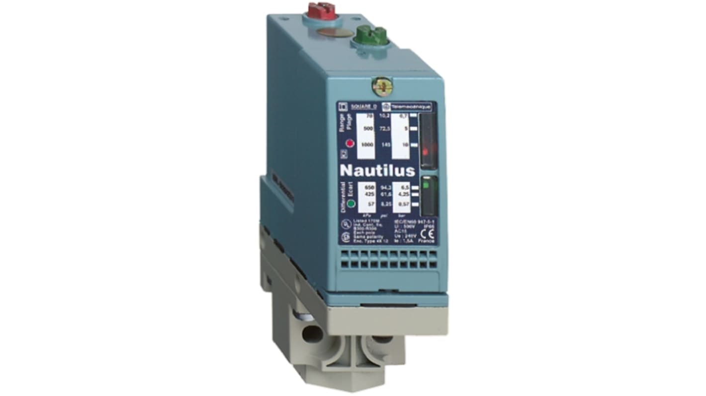 Sensore di pressione differenziale Telemecanique Sensors XMLBM05A2S11, max 5 bar, uscita relè, IP66, -25/+70 °C.