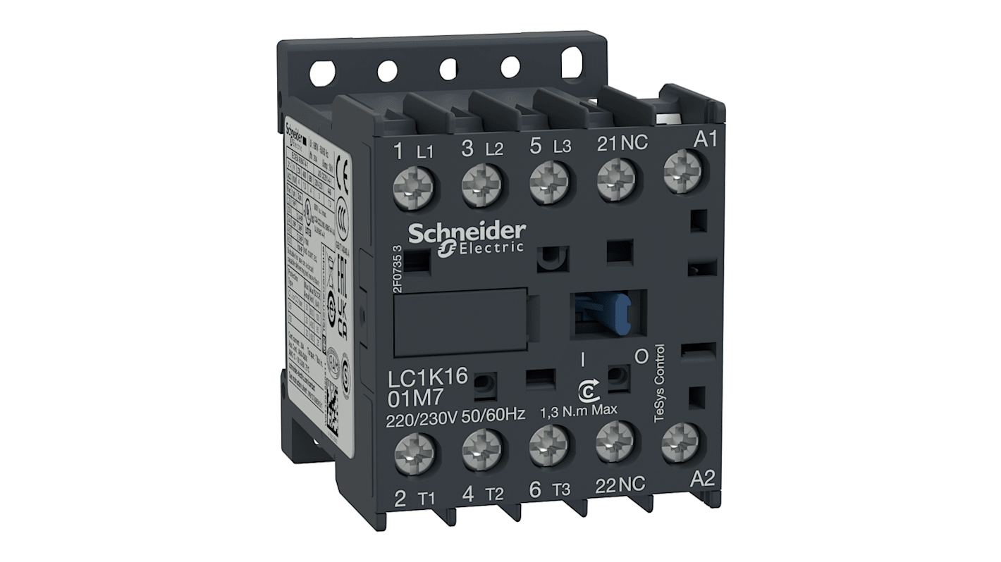 Contattore Schneider Electric LC1K1601F7, 3 poli, 16 A, 110 V c.a., dimensioni 58x45x57 mm, conforme a standard internazionali.