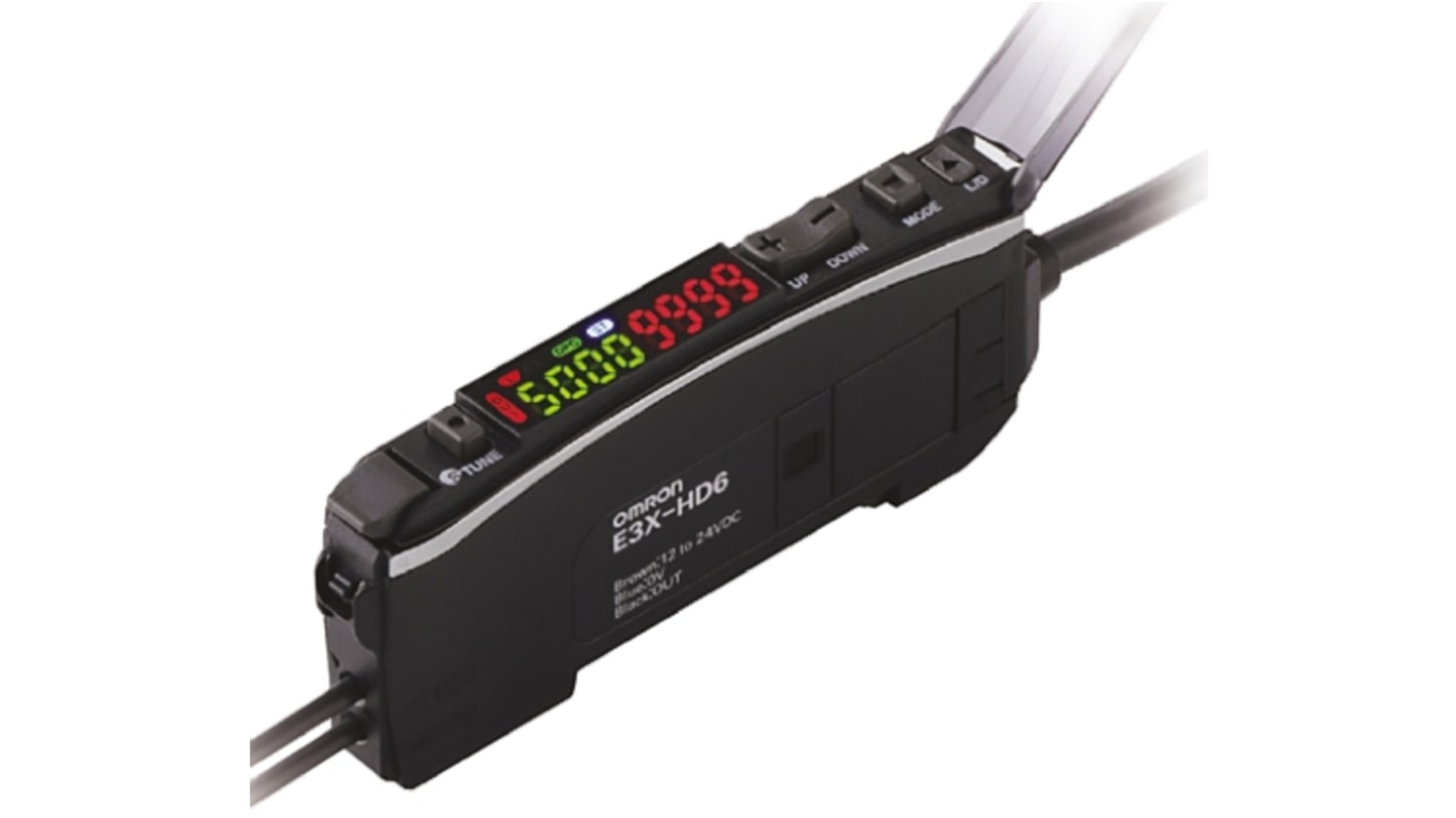 Sensore a fibra ottica Omron E3X-HD8, uscita PNP, montaggio su guida DIN, dimensioni 71,8 x 10 x 33,5 mm, IP50.