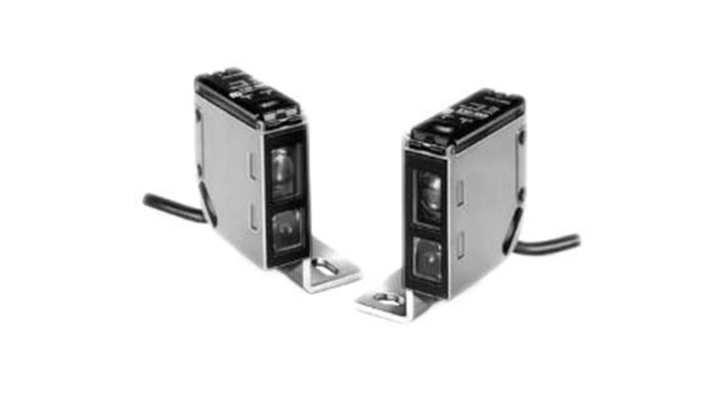 Sensore fotoelettrico cilindrico Omron E3SLS20XB4, rilevamento da 50 mm a 250 mm, uscita PNP, grado di protezione IP67.