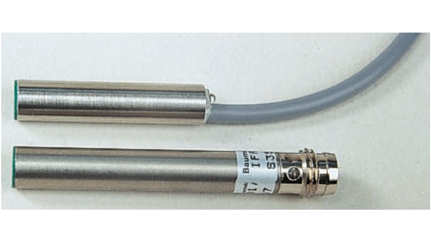 Sensore di prossimità cilindrico PNP Baumer IFRM 06P1713/L, rilevamento 2 mm, corpo in acciaio inox, montaggio a 3 fili.
