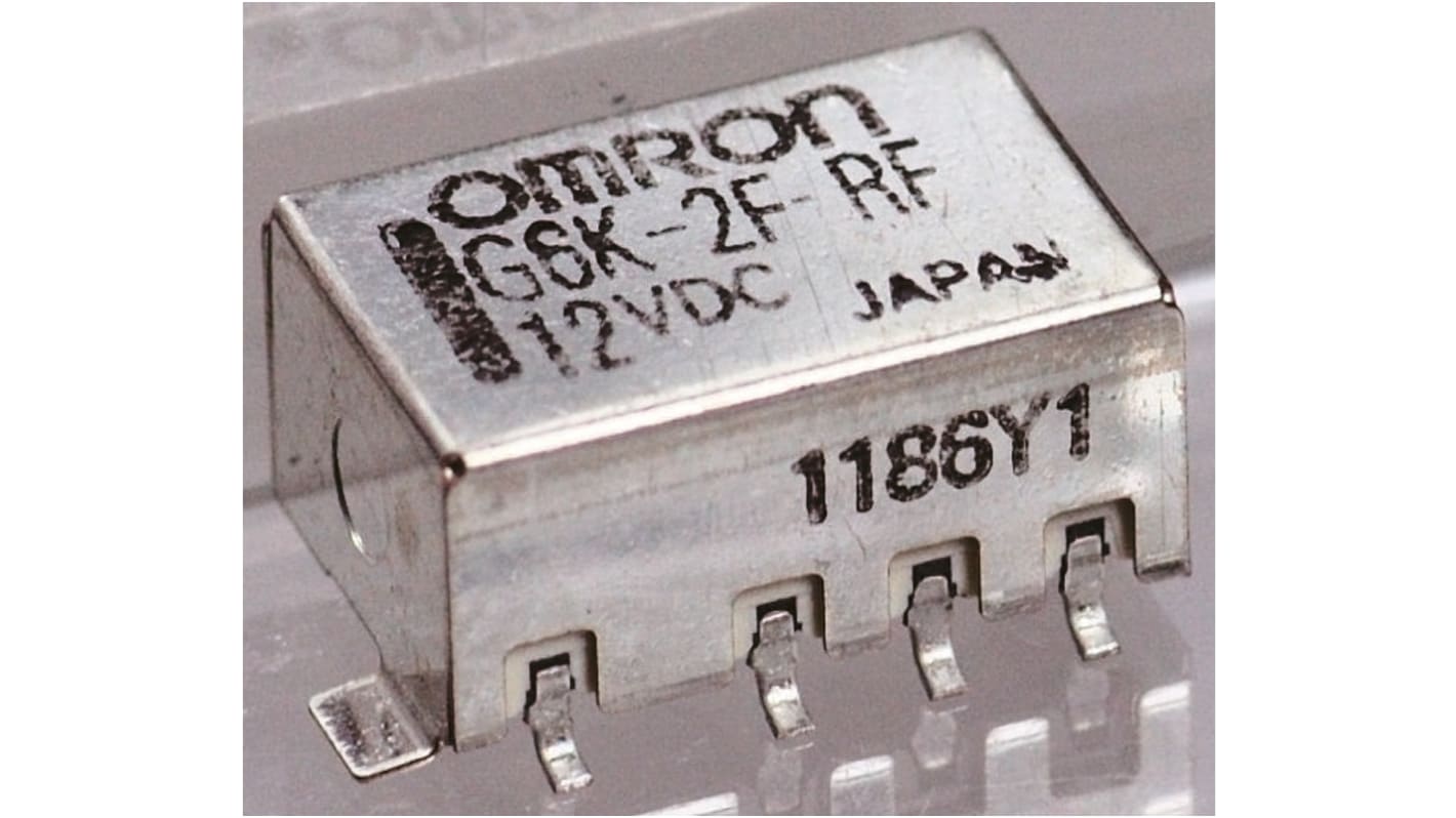 Relè Omron G6KU-2F-RF 5DC DPDT, montaggio superficiale, 1GHz, dimensioni 12.8 x 7.8 x 5.4mm, temperatura -40 a +70°C.