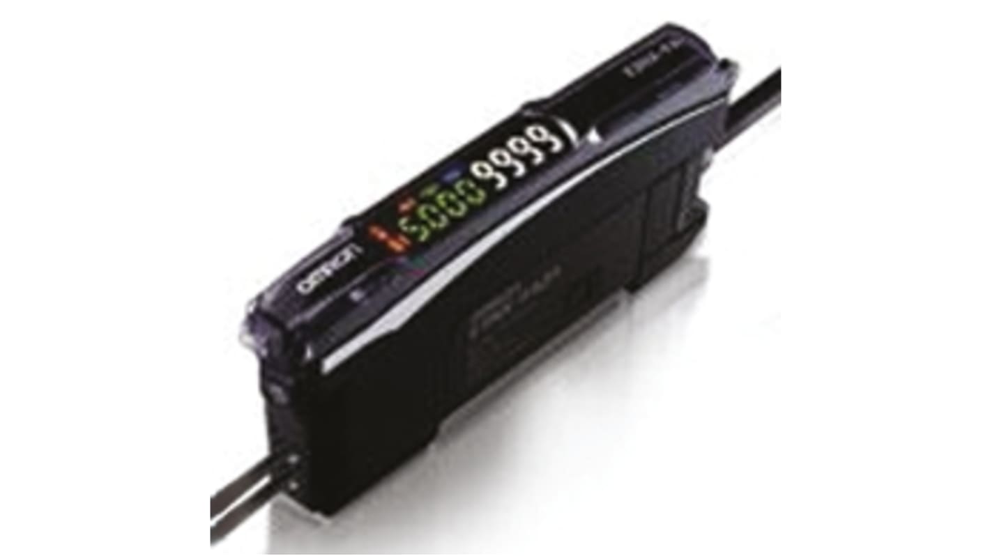 Sensore PNP Omron E3X-SD51 2M per fibre ottiche, alimentazione 12-24 V, dimensioni 131,95 x 10 x 31,5 mm.