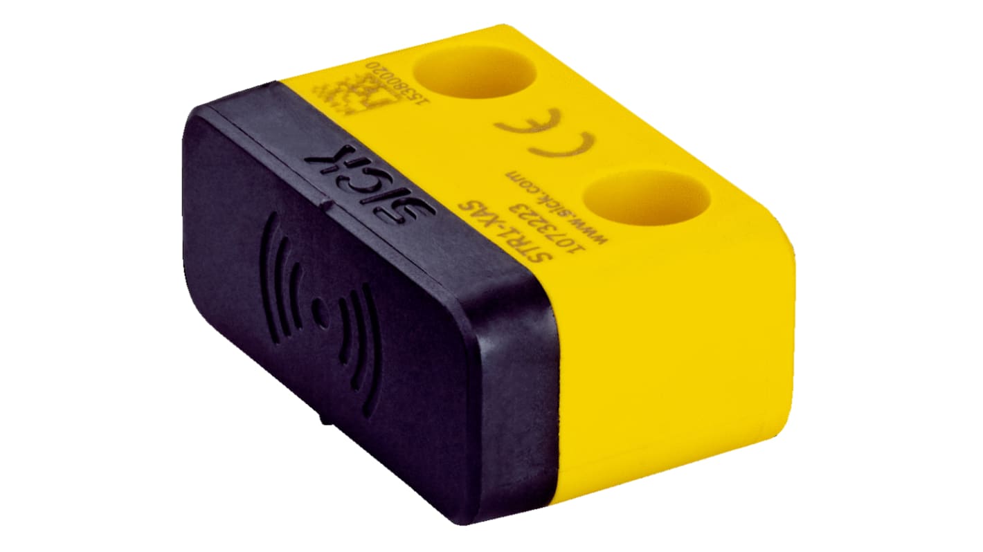 Attuatore Sick STR1-XAS in termoplastico, protezione IP67, dimensioni 15 mm x 37 mm, fornito con dadi e viti.