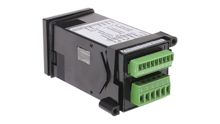 Contatore preimpostato digitale Baumer NE216.023AX01, 5 cifre, display LED, montaggio su telaio, IP65, alimentazione 30 V c.c.