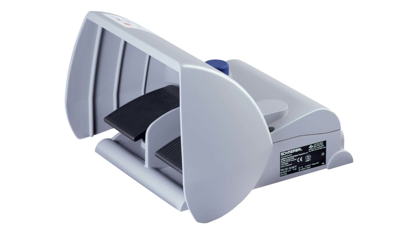 Interruttore a pedale momentaneo Schmersal, configurazione NC/NO, protezione IP65, per tensione AC 230V e DC 24V.