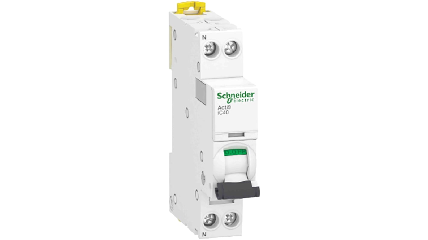 Interruttore magnetotermico Schneider Electric A9P42606, 1P, 6A, montaggio su guida DIN, protezione da sovraccarichi e cortocircuiti.