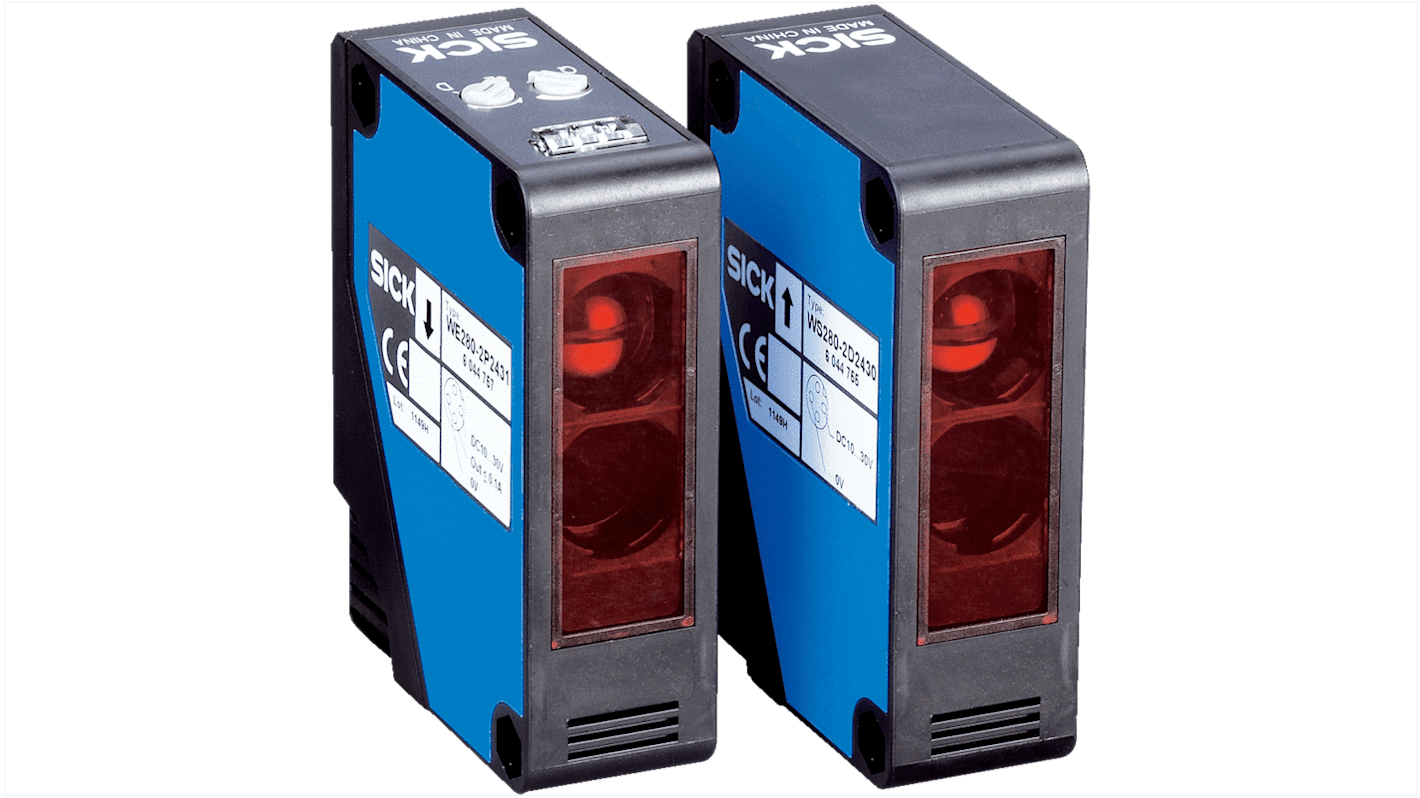 Sensore fotoelettrico rettangolare Sick WSE280-2P2431, rilevamento fino a 60 m, con uscita luce/buio e potenziometro per sensibilità.