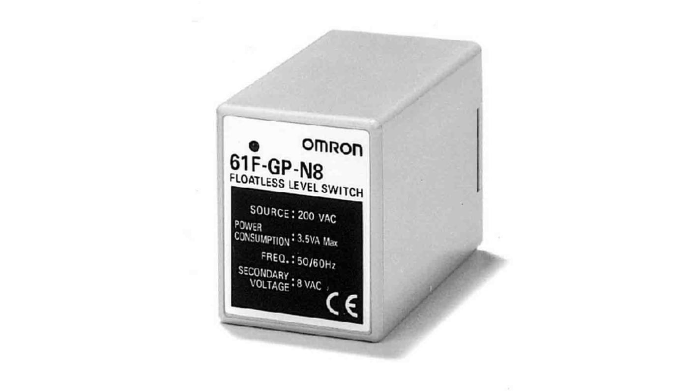 Regolatore di livello conduttivo Omron 61F-GP-N8 24VAC, montaggio su guida DIN, compatto, 84mm, con uscita a relè e indicatore LED.