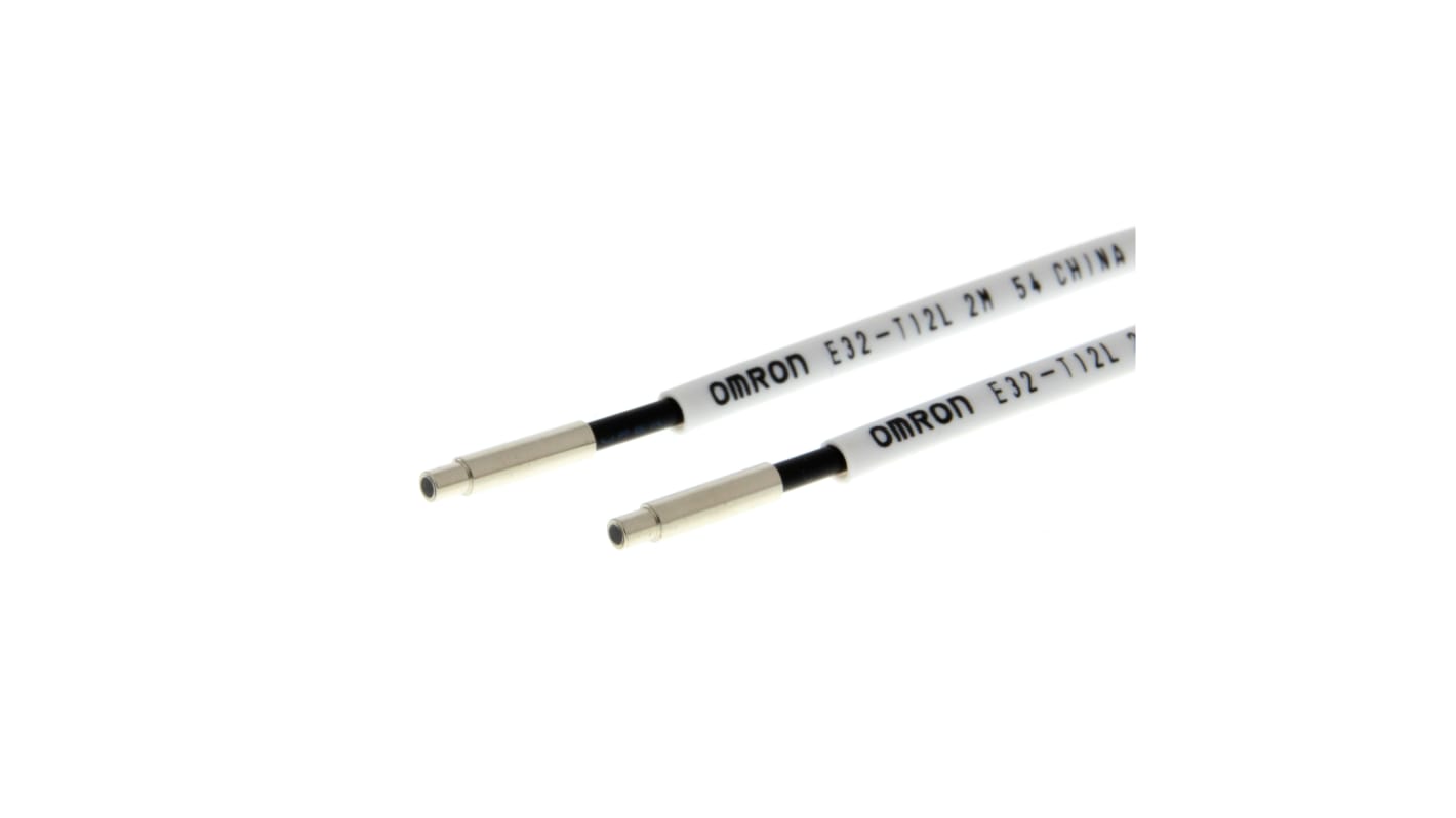 Sensore a fibra ottica Omron E32-T12L 2M, gamma rilevamento 3.900mm, IP67 per ambienti ostili. Ideale per rilevamenti precisi.