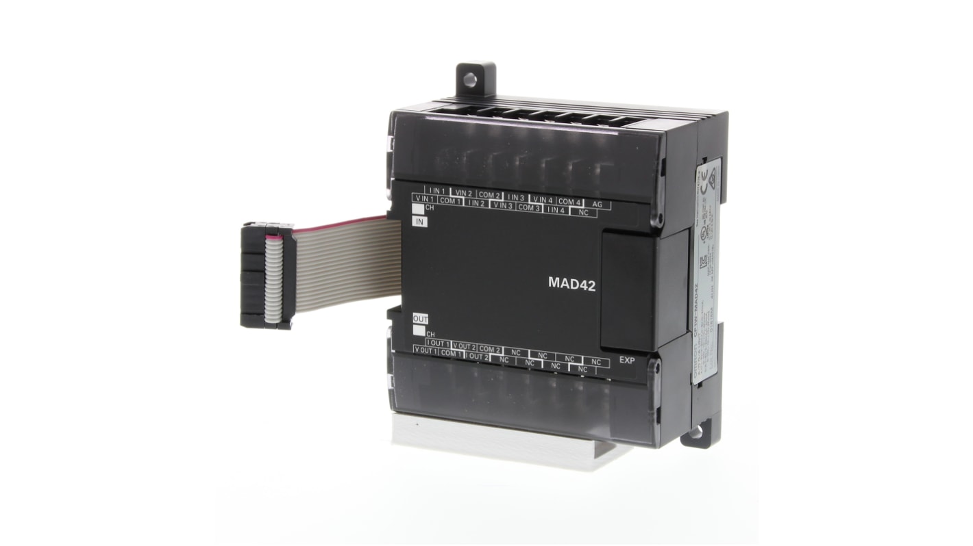 Modulo di espansione I/O Omron CP1W-MAD42 per PLC Serie CP2E, con 4 ingressi e 2 uscite analogiche.